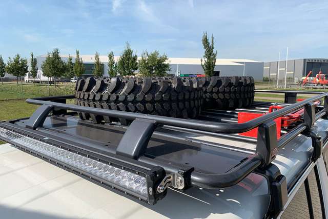 Toyota Land Cruiser VDJ76L V8 Hard Top 2019 - Image 6